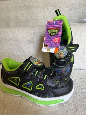 Kids Light-Up Sneakers in Neon Green and Black